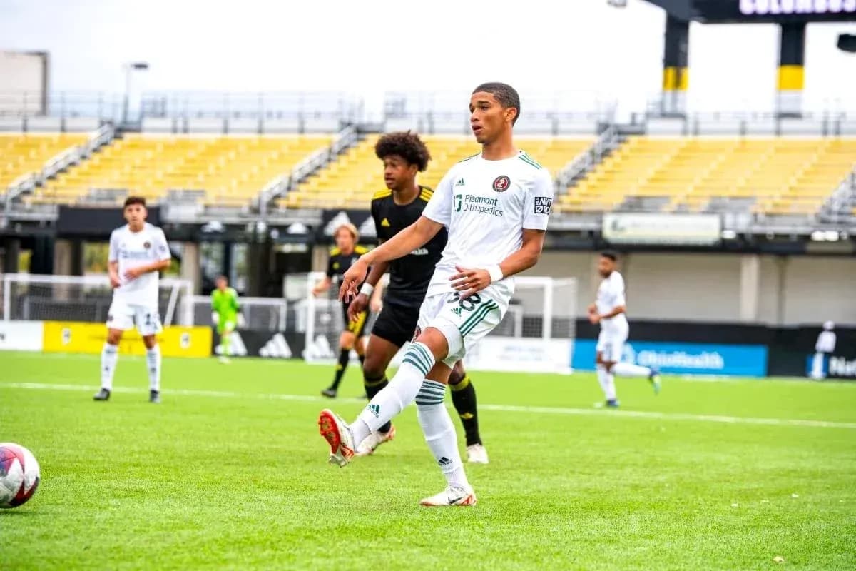 Jugador de Atlanta United II en acción