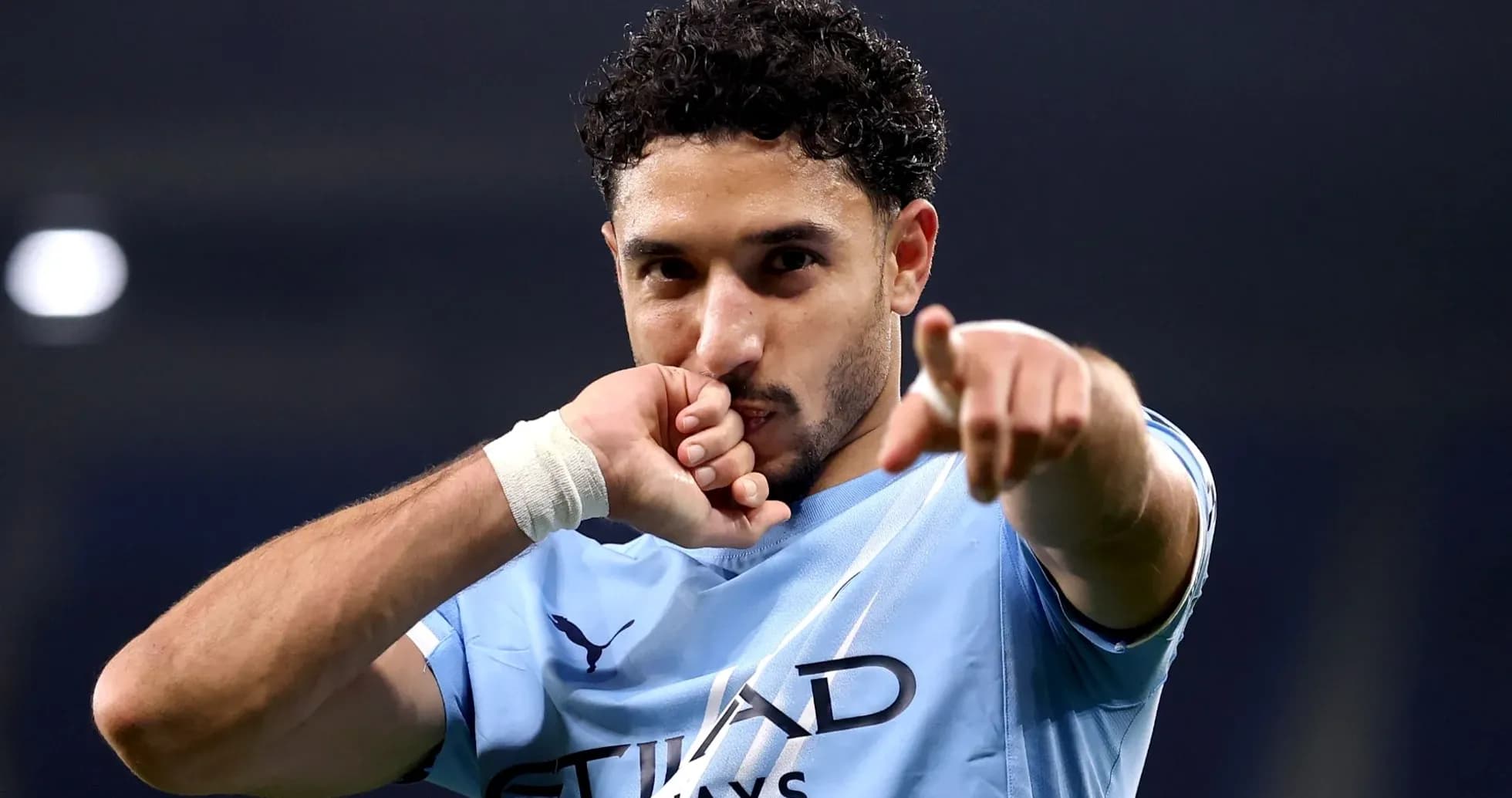 Jugador de Manchester City celebrando un gol