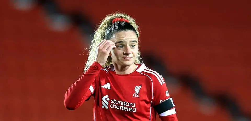 Jugadora de Liverpool en acción durante un partido