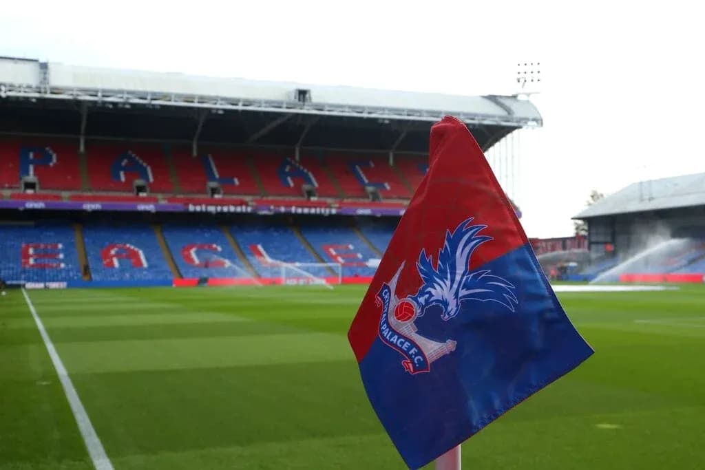 Esquina del campo en el estadio de Crystal Palace