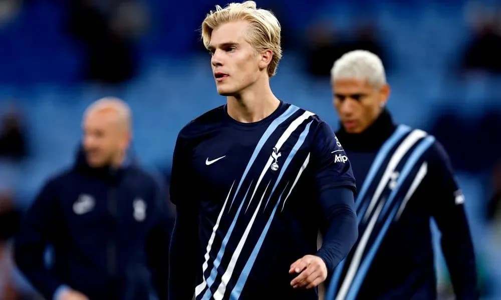 Jugadores de Tottenham en el calentamiento previo al partido
