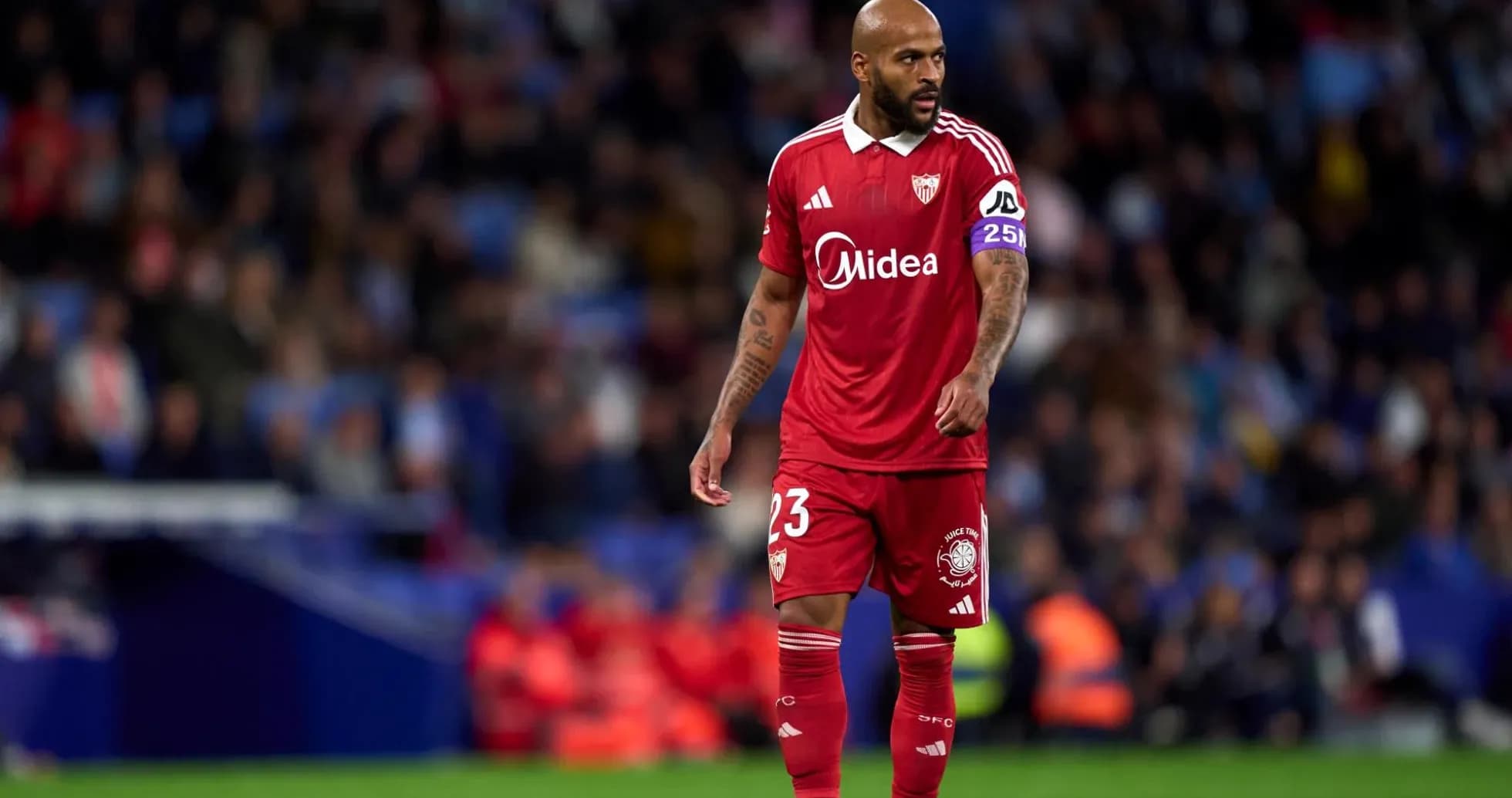 Jugador del Sevilla en partido contra Espanyol