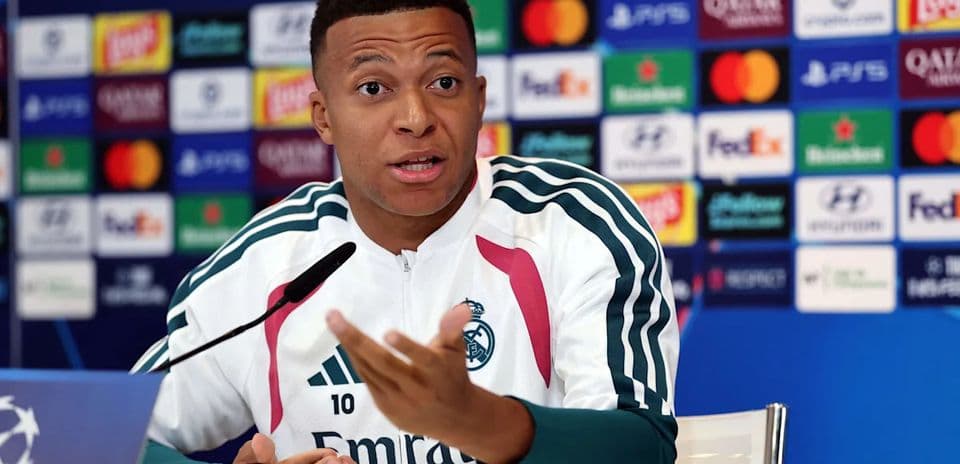 Kylian Mbappé responde a comparación con Dembélé y Raphinha antes del debut en Champions League