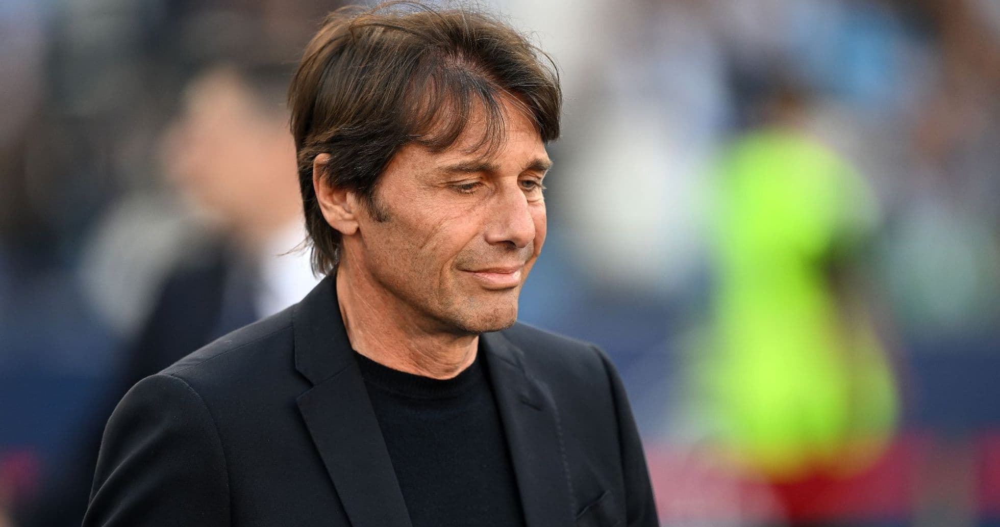 Manchester United considera a Antonio Conte para reemplazar a Michael Carrick tras mal inicio de temporada