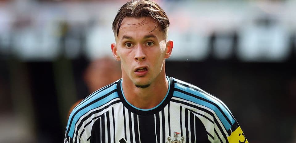 Sergej Barbarez critica a Newcastle por empeorar lesión de Amar Dedic