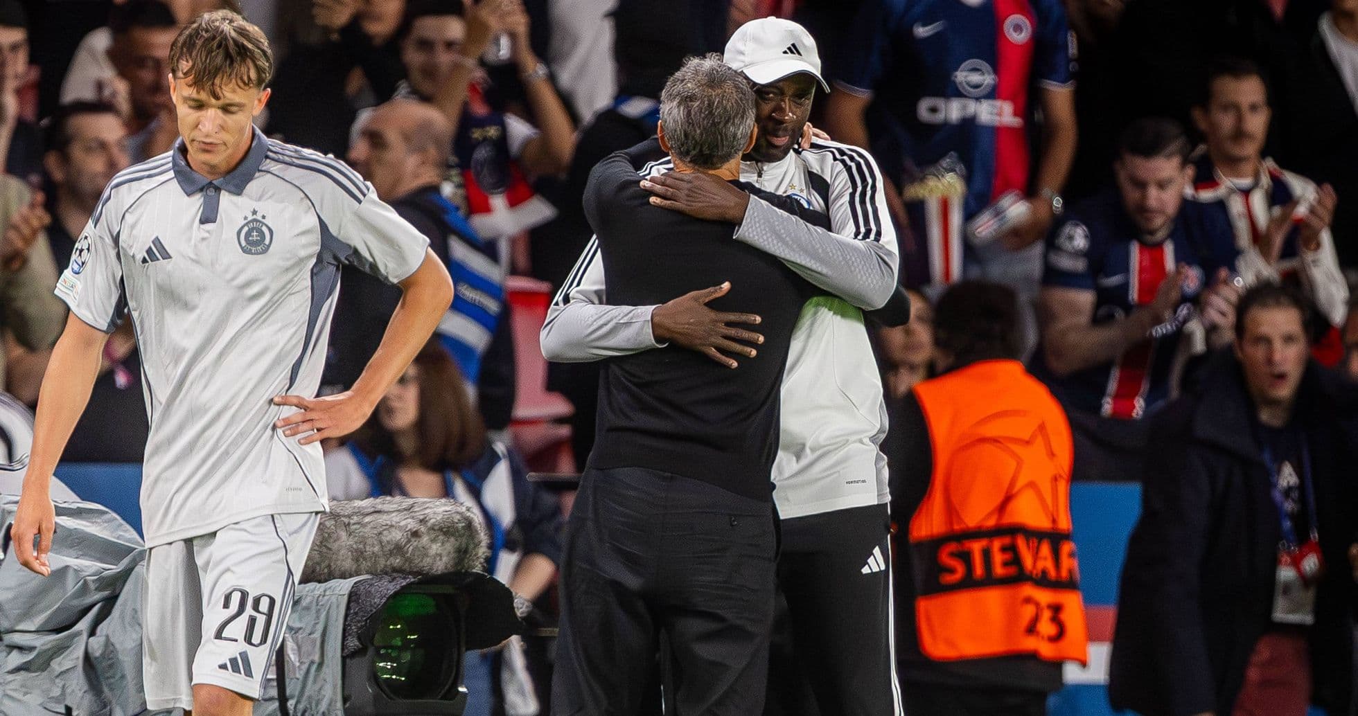 Yaya Touré queda impresionado por el dominio de PSG tras goleada 6-1