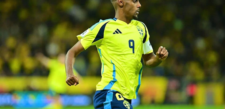 Liverpool enfrenta preocupaciones por lesiones internacionales tras el golpe a Cody Gakpo