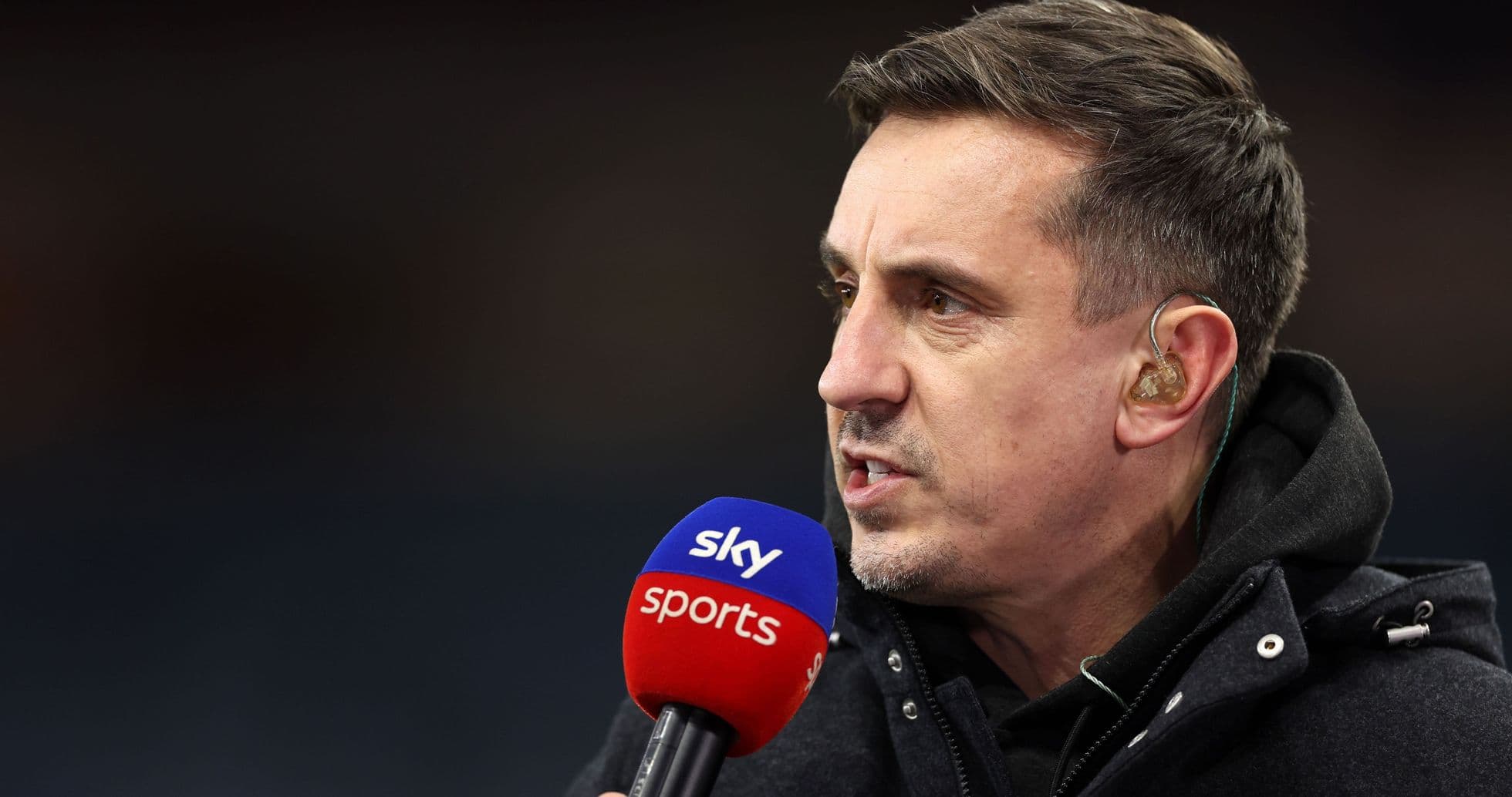 Gary Neville destaca la defensa de Arsenal y predice que ganará la Premier League otra vez