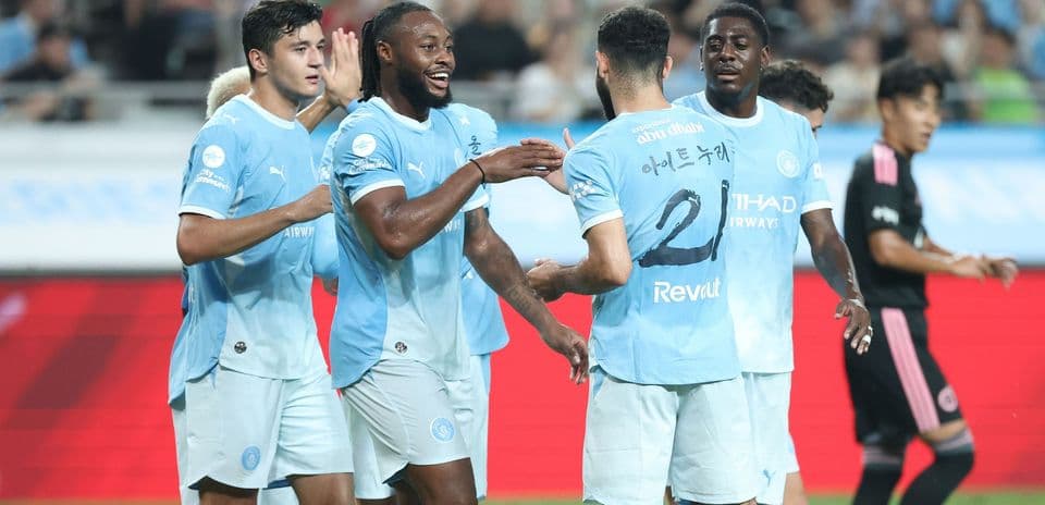 Manchester United sorprende con una oferta por Rayan Ait-Nouri de Manchester City en el último día de mercado