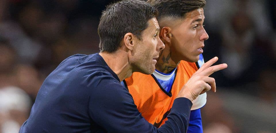 Xabi Alonso actualiza la situación de Enzo Fernández y Pedro Neto antes del cierre de mercado en Chelsea