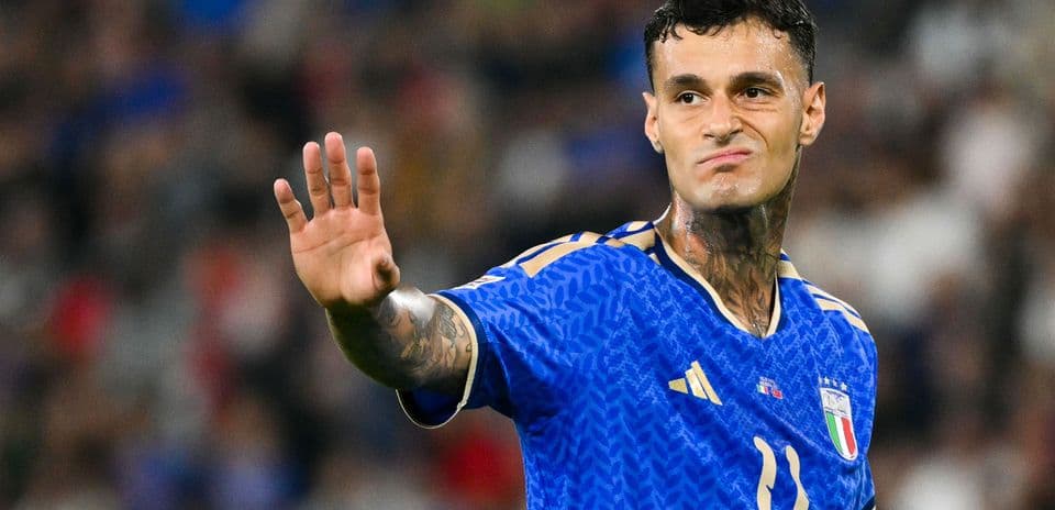 Gianluca Scamacca destaca la resiliencia de Italia tras vencer a Turquía en la Liga de Naciones