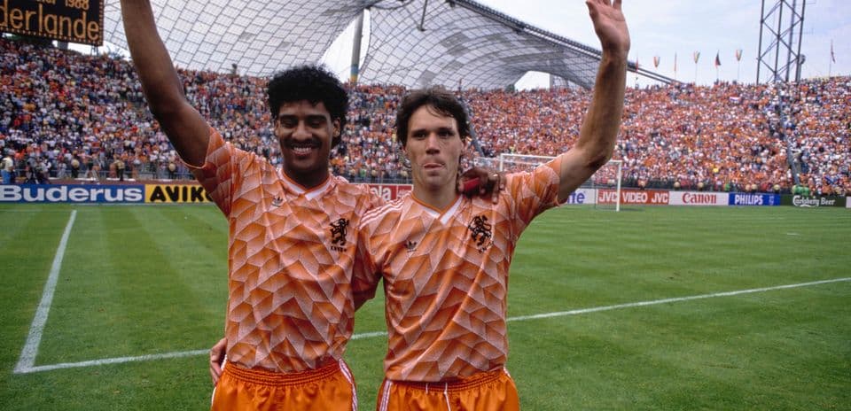Holanda vence a Alemania en semifinal épica de Euro 1988 gracias a Van Basten