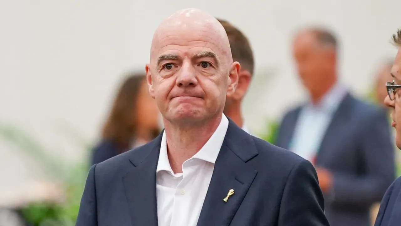 Gianni Infantino se disculpa ante el Consejo de la FIFA por plan fallido mientras se acerca la elección presidencial