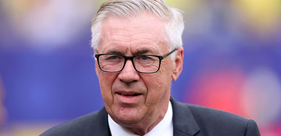 Carlo Ancelotti inicia profunda renovación en Brasil y excluye a estrella del Liverpool