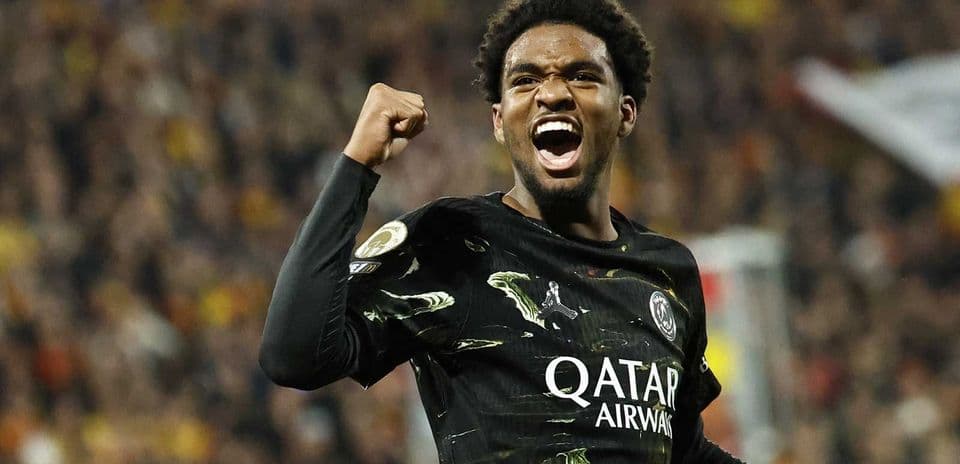 Liverpool sigue de cerca a Ibrahim Mbaye de PSG mientras las negociaciones por Bradley Barcola se estancan