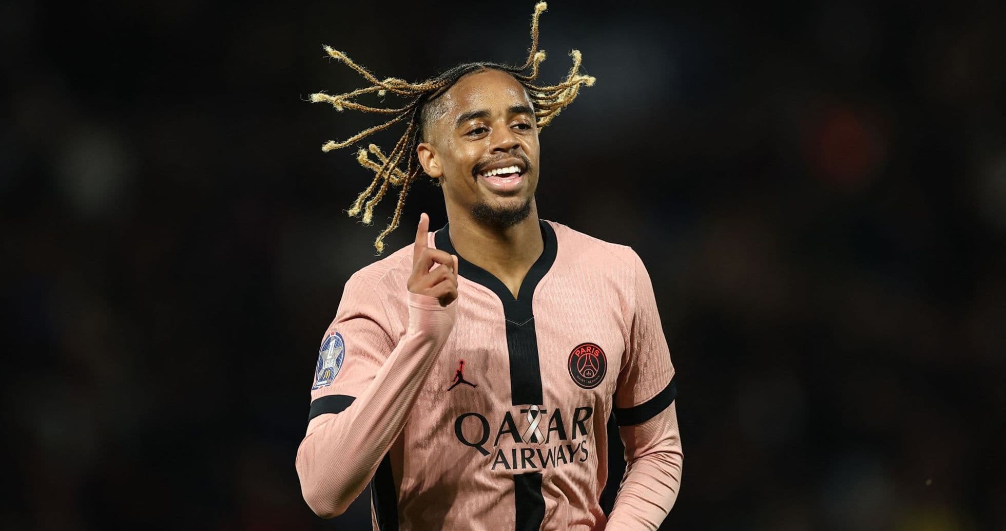 Luis Campos confirma que la ventana de transferencias del PSG sigue abierta ante interés del Liverpool en Barcola y Mbaye