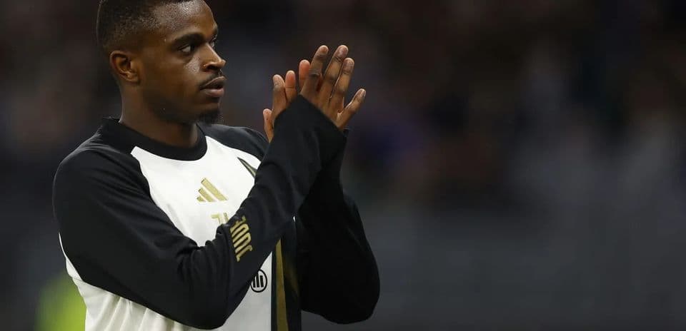 Juventus busca renovar contrato de Pierre Kalulu, defensor francés