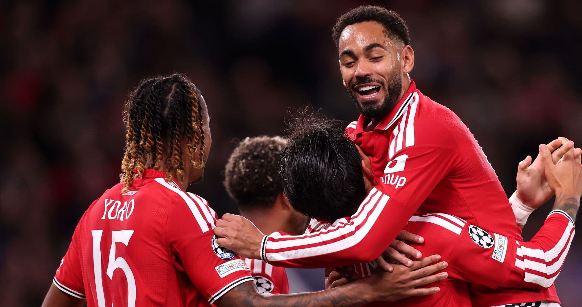 Manchester United rompe sequía de goles en Champions con victoria contundente sobre Sabah