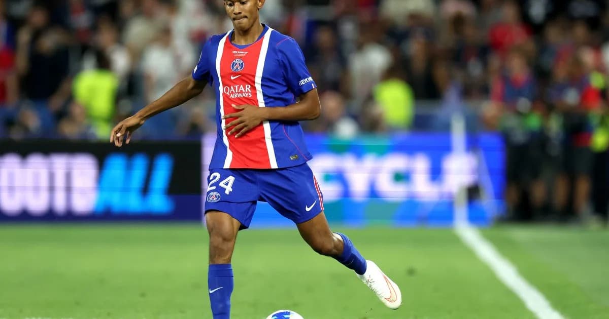 Senny Mayulu de PSG sufre lesión con la selección sub-21 de Francia