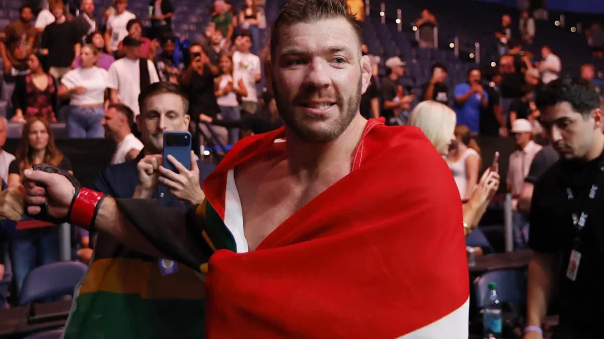 UFC propuso a Dricus Du Plessis un torneo explosivo de cuatro peleadores para retar por el título de peso semipesado