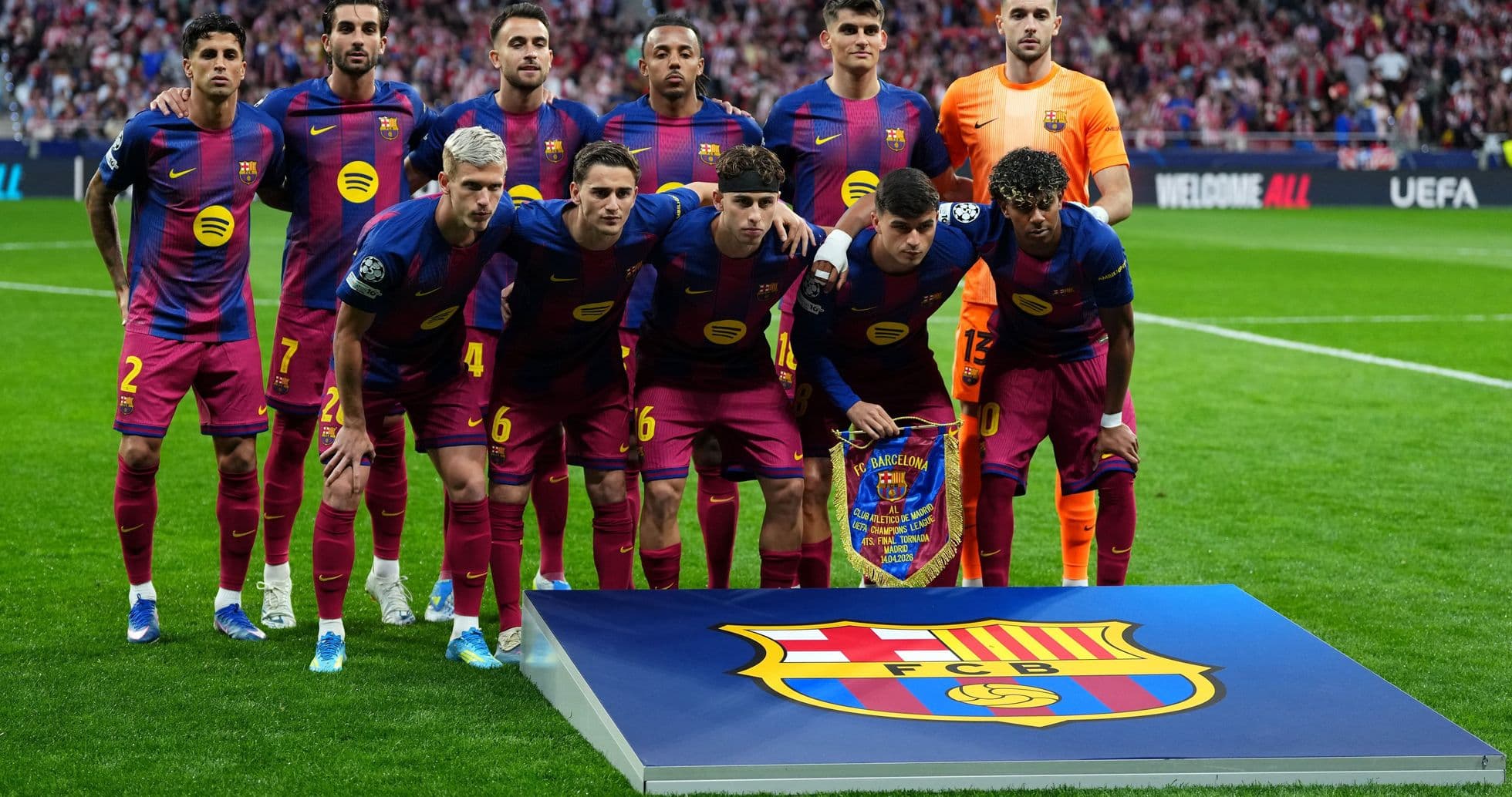 Koundé enfrenta una decisión clave mientras un club inglés cumple todas las condiciones