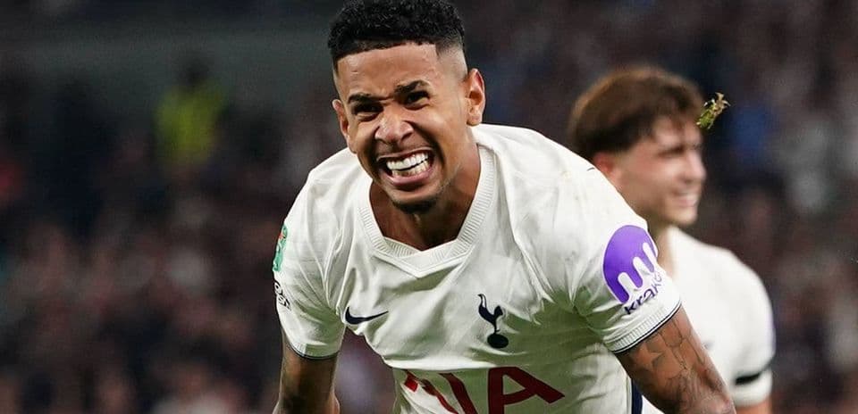 Roberto De Zerbi fija meta de doble dígito para Savio tras debut soñado en Tottenham