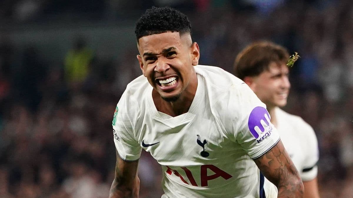 Roberto De Zerbi fija meta de doble dígito para Savio tras debut soñado en Tottenham