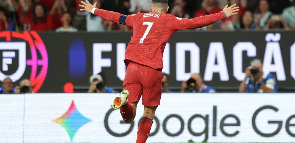 Joao Félix da la victoria a Portugal mientras Cristiano Ronaldo sufre con el VAR