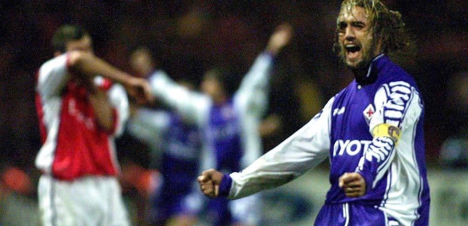 Batistuta vuelve a brillar en la fiesta del centenario de Fiorentina con dos goles