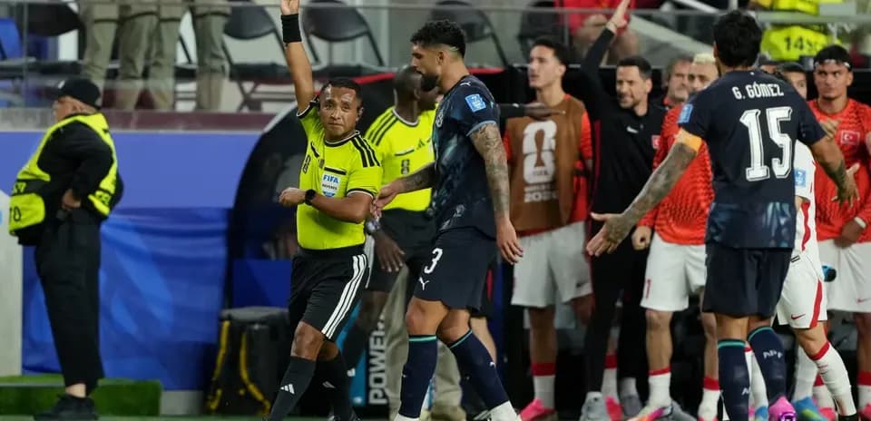 Seguimiento de tarjetas rojas en el Mundial 2026: Lista actualizada de jugadores suspendidos para la fase de grupos