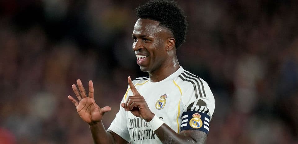 Lee Dixon explica por qué no fichar a Vinicius Junior es positivo para el Arsenal
