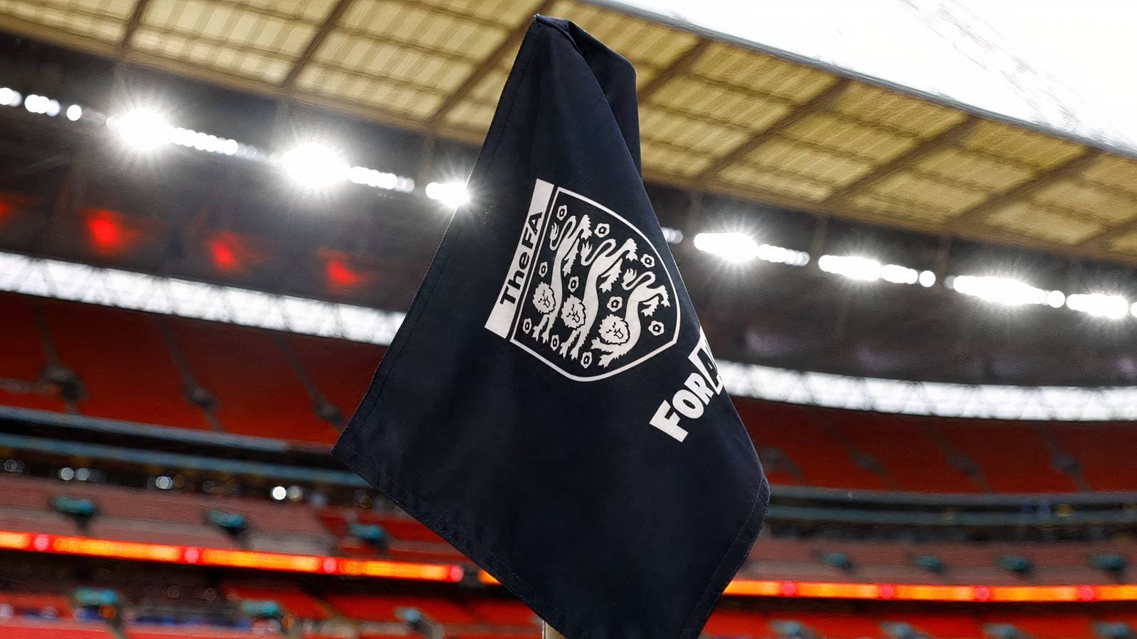 32 Clubes Ingleses Enfrentan Un Riesgo Financiero Grave Según Nuevo Informe