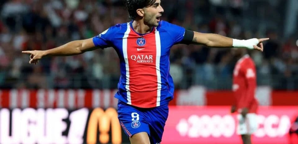 Ferran Torres lidera la primera victoria del PSG en la Ligue 1