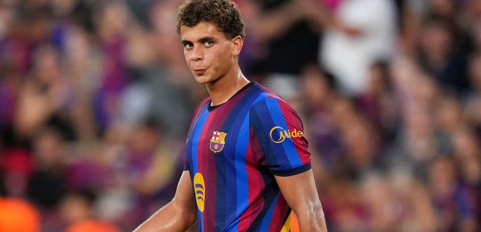 Barcelona inscribe al joven talento egipcio Hamza Abdelkarim en el primer equipo tras una pretemporada destacada