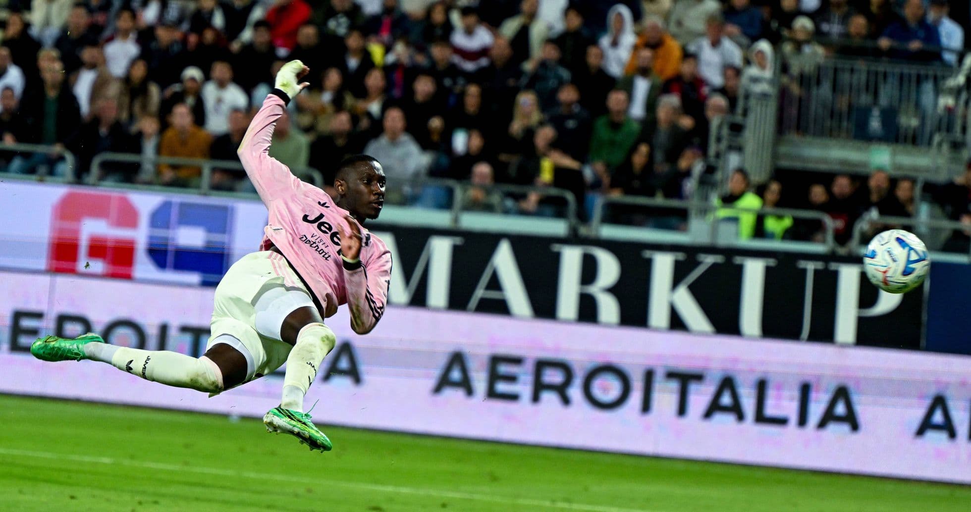 Calificaciones de jugadores de Juventus vs Cagliari: Kolo Muani rescata un punto tras dominio sin victoria