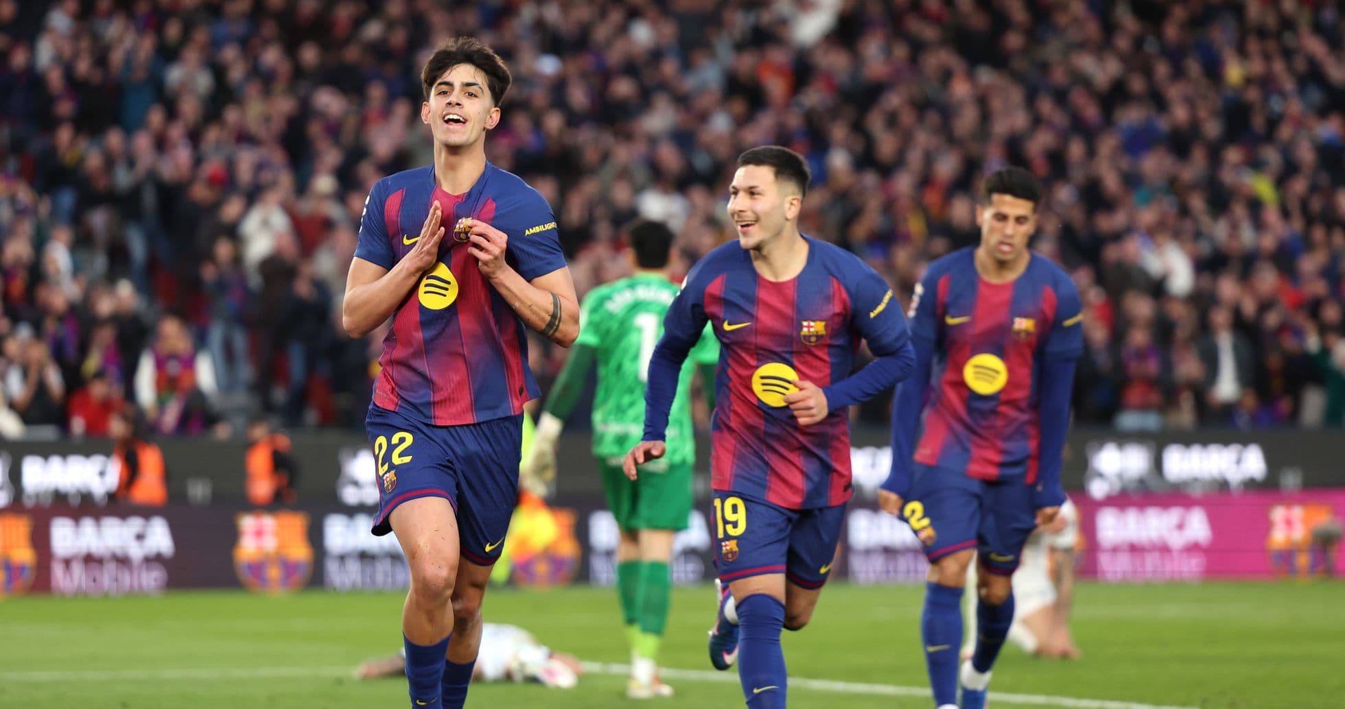Chelsea encabeza la carrera por fichar al mediocampista del Barcelona Marc Bernal mientras Xabi Alonso busca reemplazo para Enzo Fernández