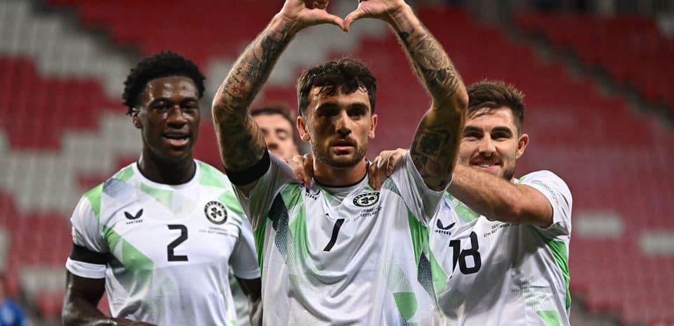 Irlanda vence a Israel 3-0 en la Nations League con gestos de protesta política