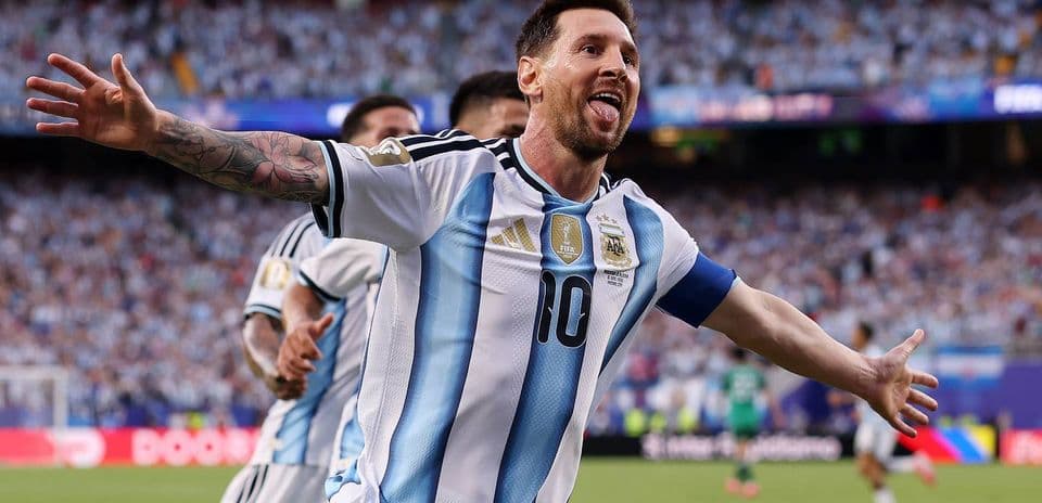 Calificaciones de los jugadores de Argentina ante Argelia: Messi deslumbra y marca historia en el Mundial