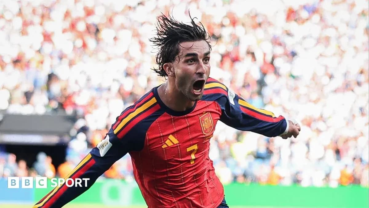 Jugador de España celebrando un gol en el partido Jugador de España celebrando un gol en el partido
