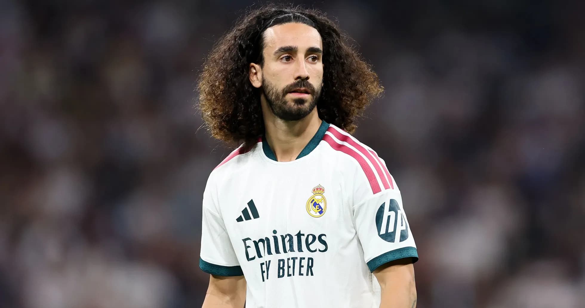 Jugador de Real Madrid en el campo durante el partido Jugador de Real Madrid en el campo durante el partido