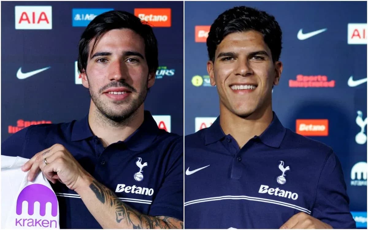 Dos jugadores de Tottenham en conferencia de prensa Dos jugadores de Tottenham en conferencia de prensa