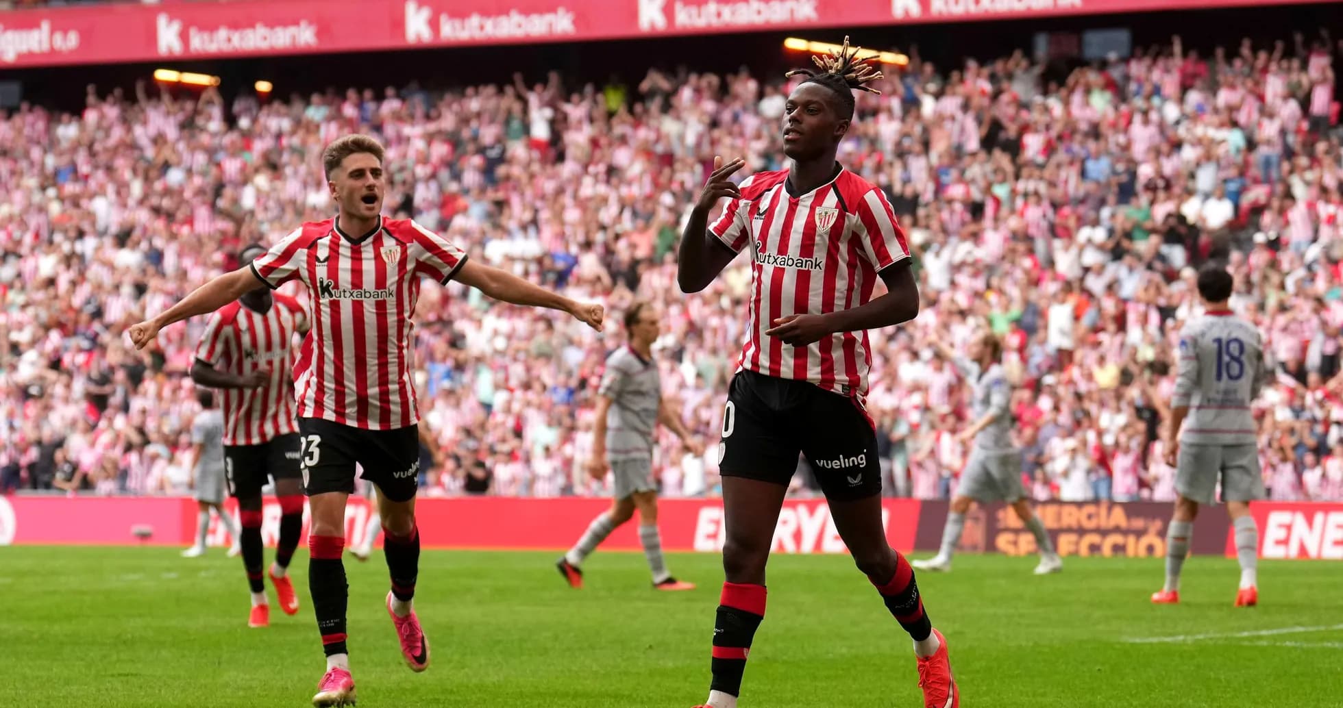 Jugadores de Athletic Club celebrando un gol Jugadores de Athletic Club celebrando un gol