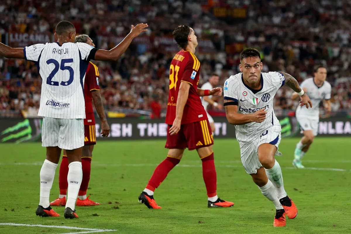 Lautaro Martínez celebra un gol en Roma Lautaro Martínez celebra un gol en Roma