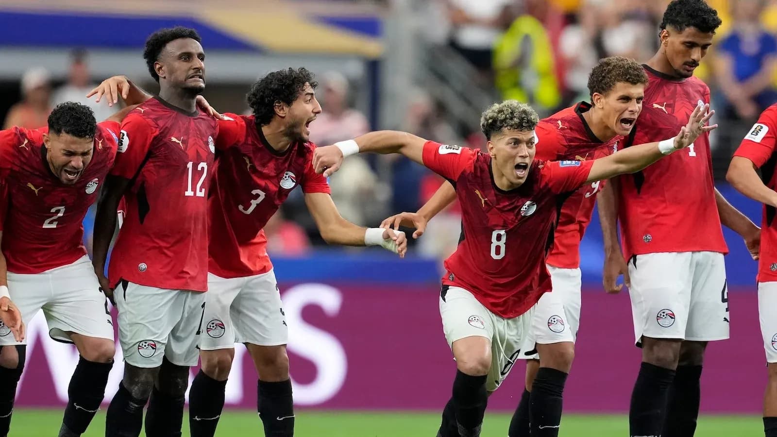 Jugadores de Egipto celebrando un gol en el partido Jugadores de Egipto celebrando un gol en el partido