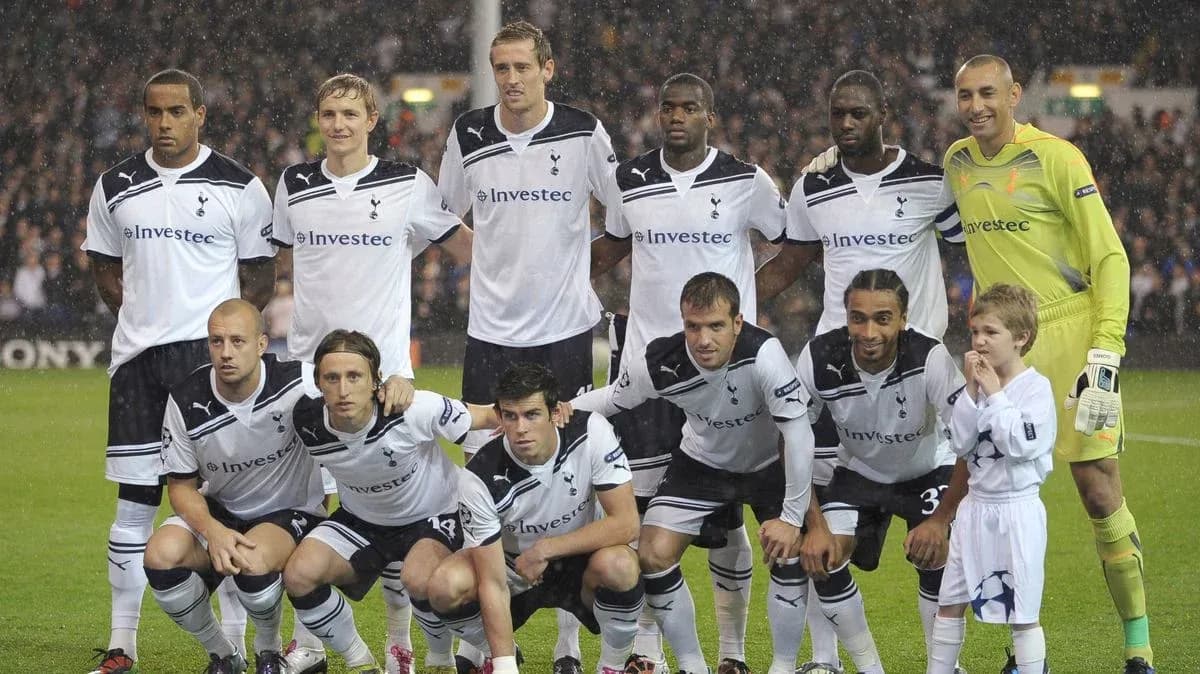 Equipo de Tottenham posando antes de un partido Equipo de Tottenham posando antes de un partido