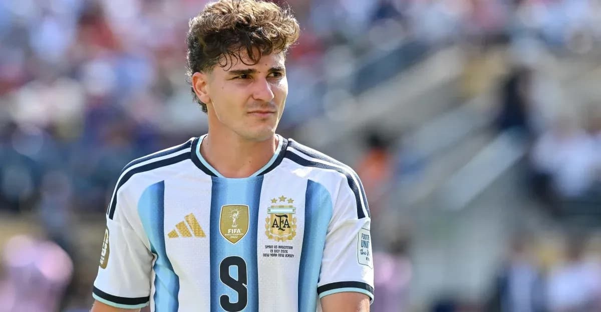 Jugador de Argentina con camiseta de la selección Jugador de Argentina con camiseta de la selección