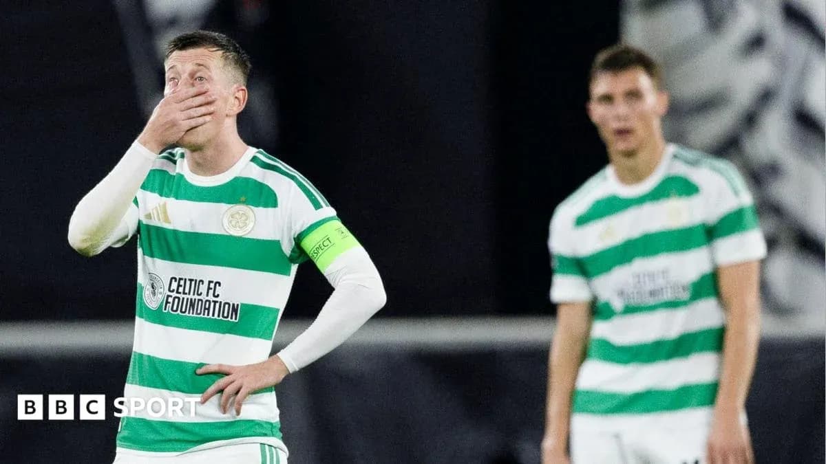 Jugadores de Celtic FC en el campo tras un partido Jugadores de Celtic FC en el campo tras un partido