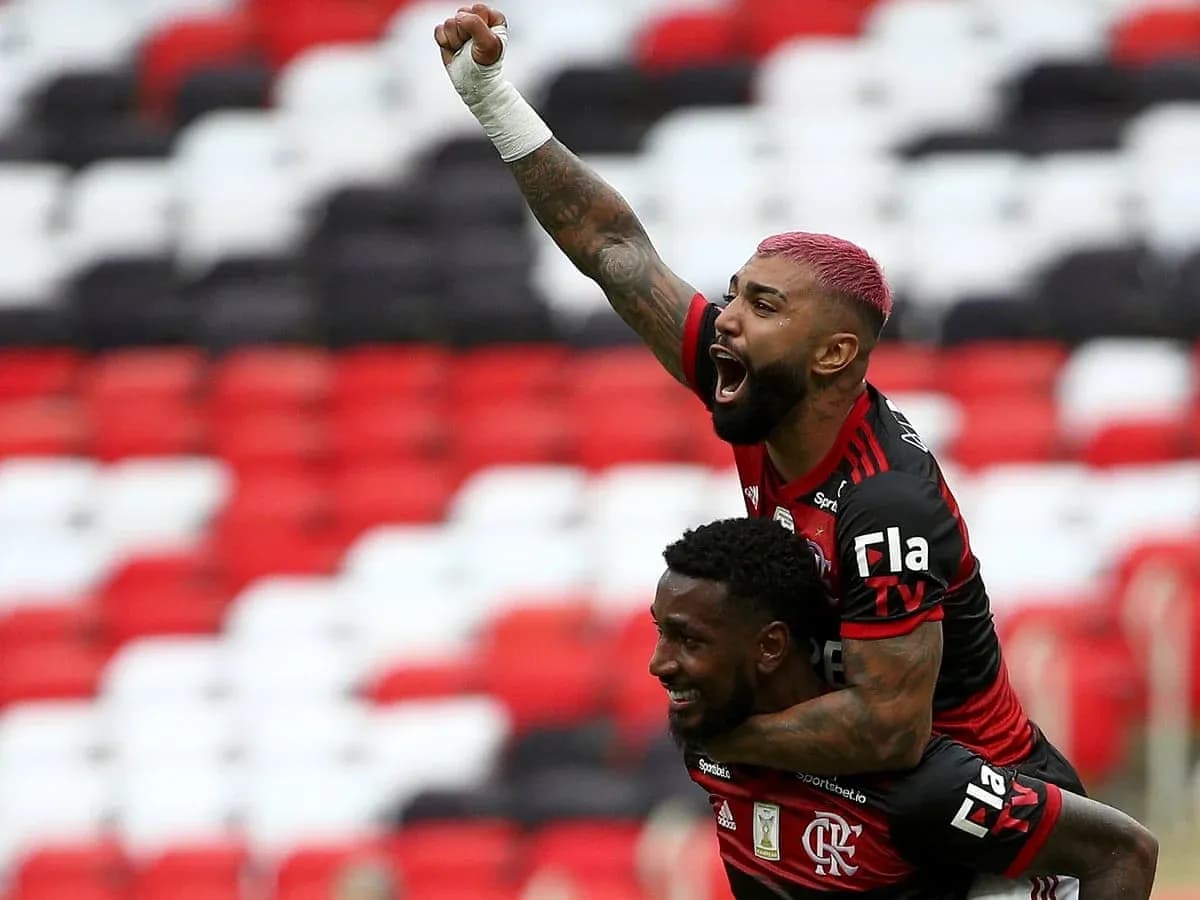 Jugadores de Flamengo celebrando un gol Jugadores de Flamengo celebrando un gol