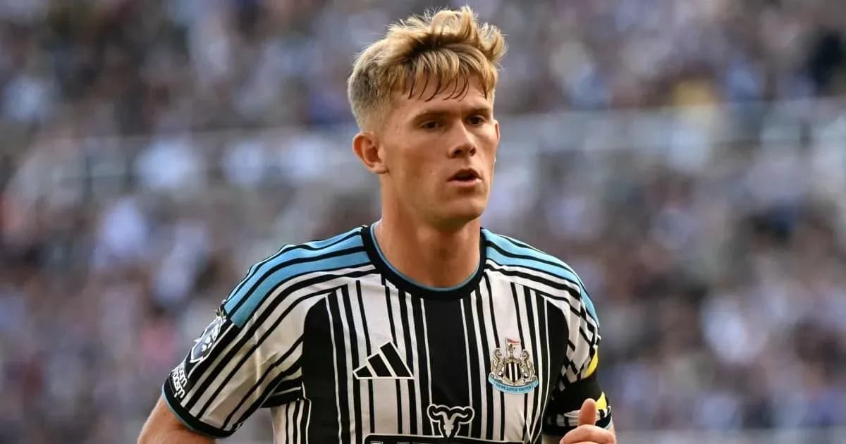 Jugador de Newcastle United en el campo Jugador de Newcastle United en el campo
