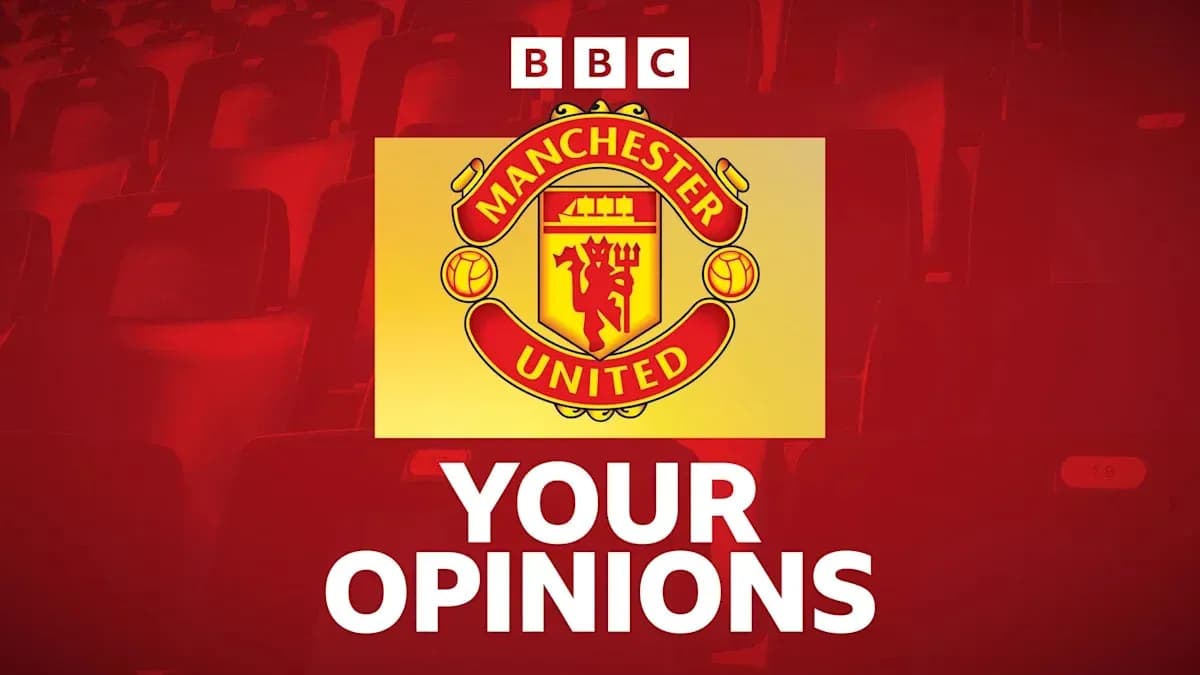 Logo de Manchester United sobre fondo rojo Logo de Manchester United sobre fondo rojo
